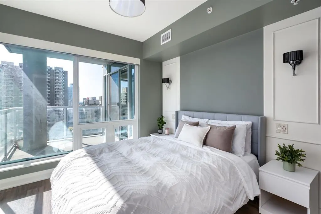 930 6 Avenue SW, #2208