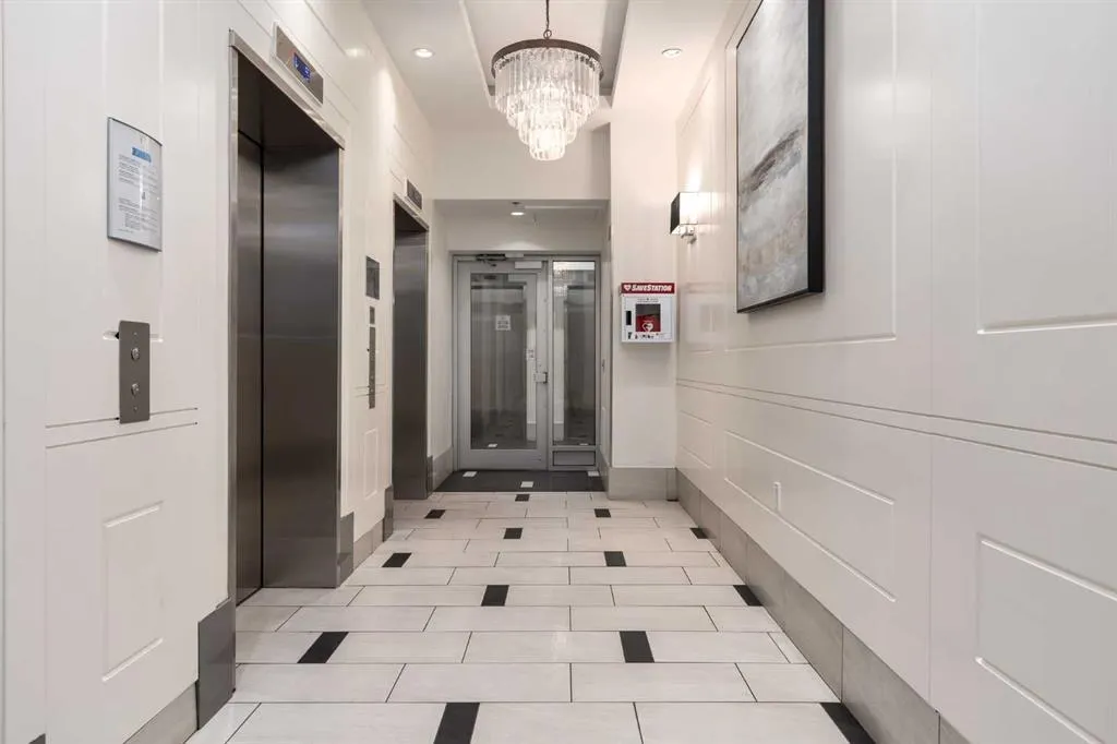 930 6 Avenue SW, #2208