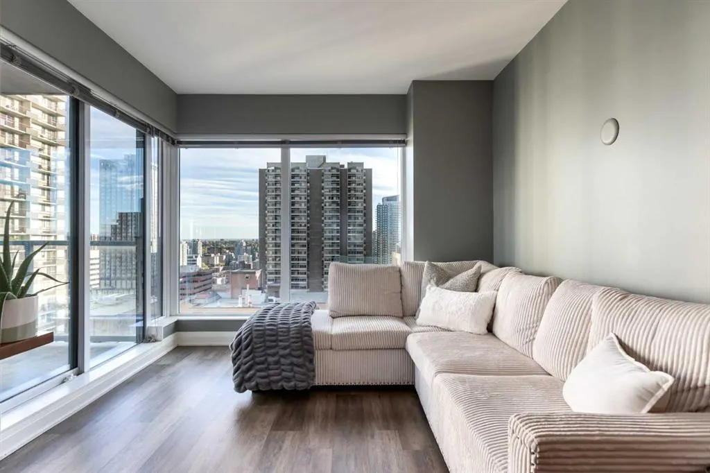 930 6 Avenue SW, #2208