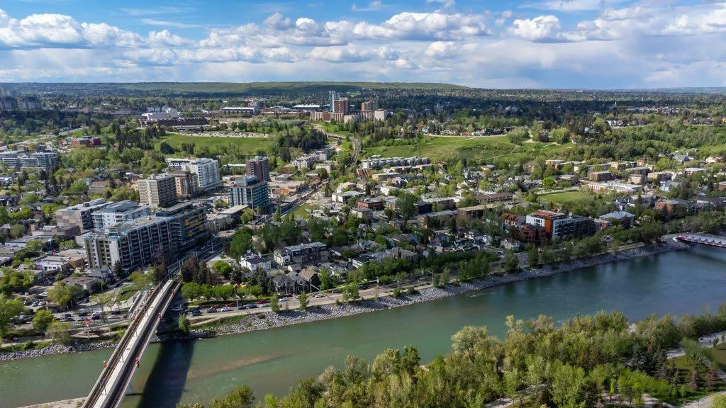 930 6 Avenue SW, #2208