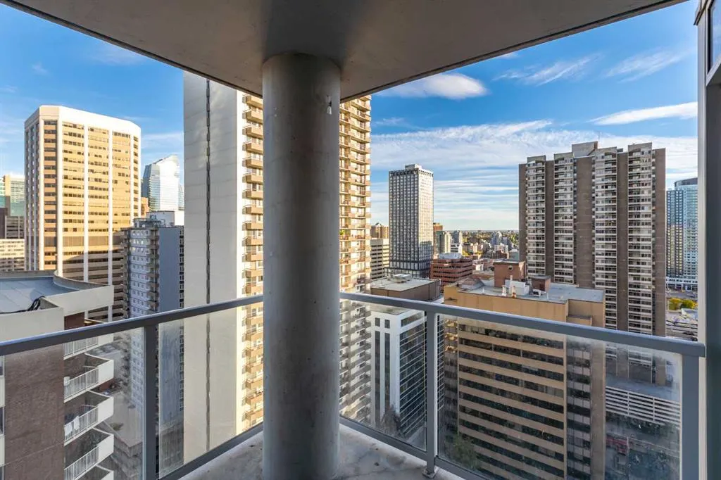 930 6 Avenue SW, #2208