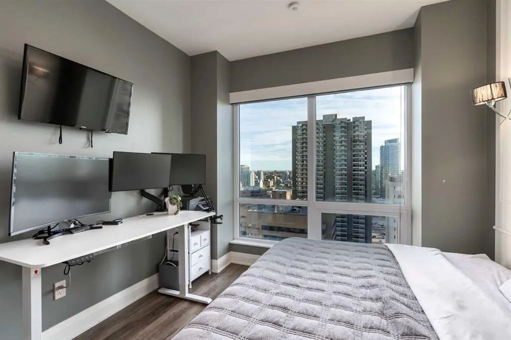 930 6 Avenue SW, #2208