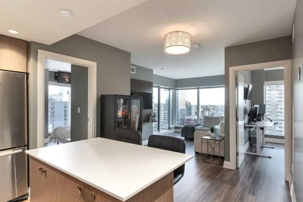 930 6 Avenue SW, #2208