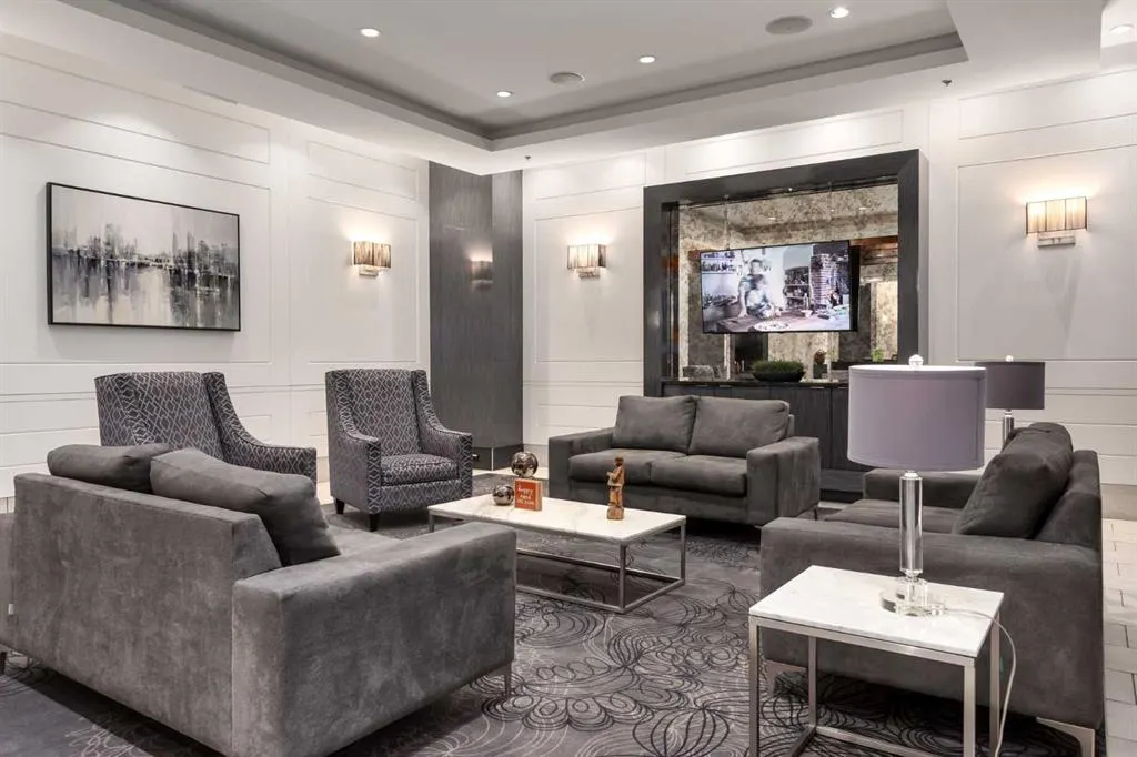 930 6 Avenue SW, #2208