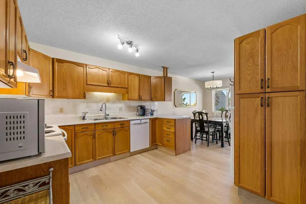 83 Macewan Park Heights NW