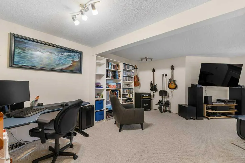 83 Macewan Park Heights NW