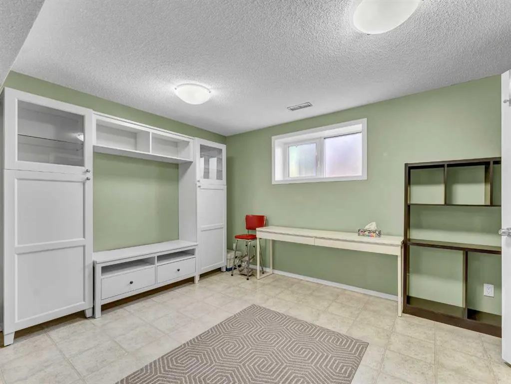 192 Seven Persons Drive SW