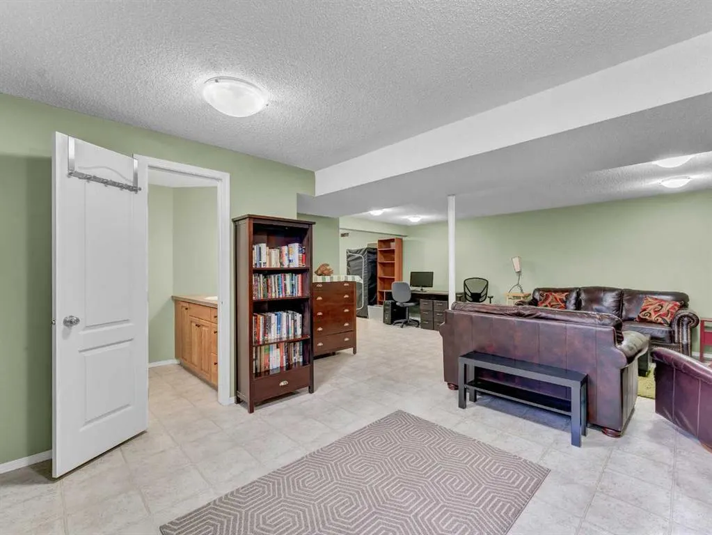 192 Seven Persons Drive SW