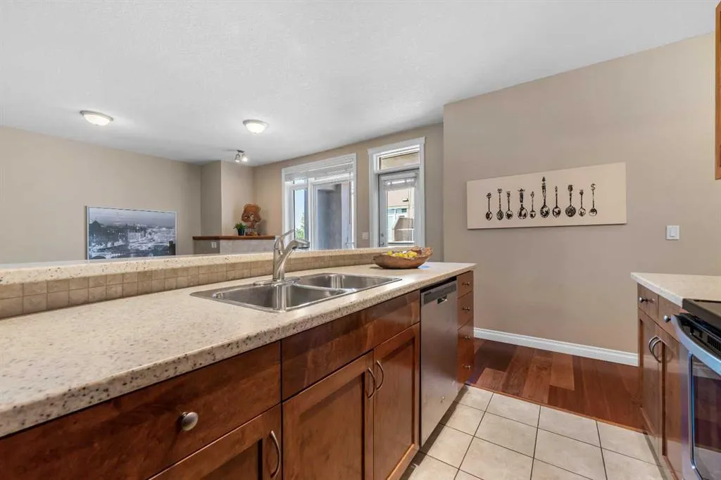 24 Hemlock Crescent SW, #3405