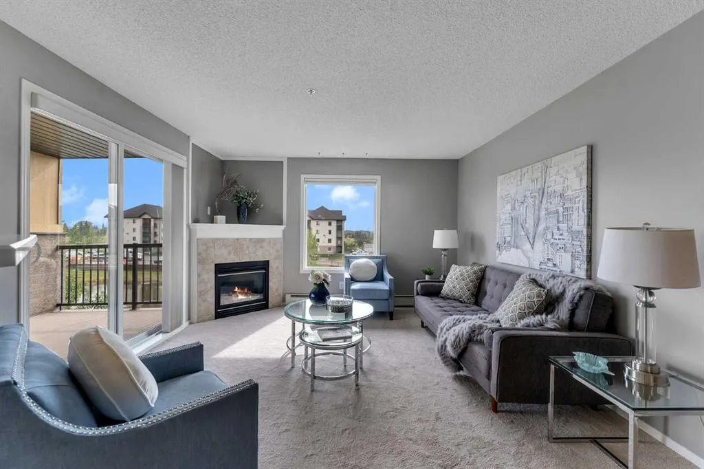 304 Mackenzie Way SW, #8328