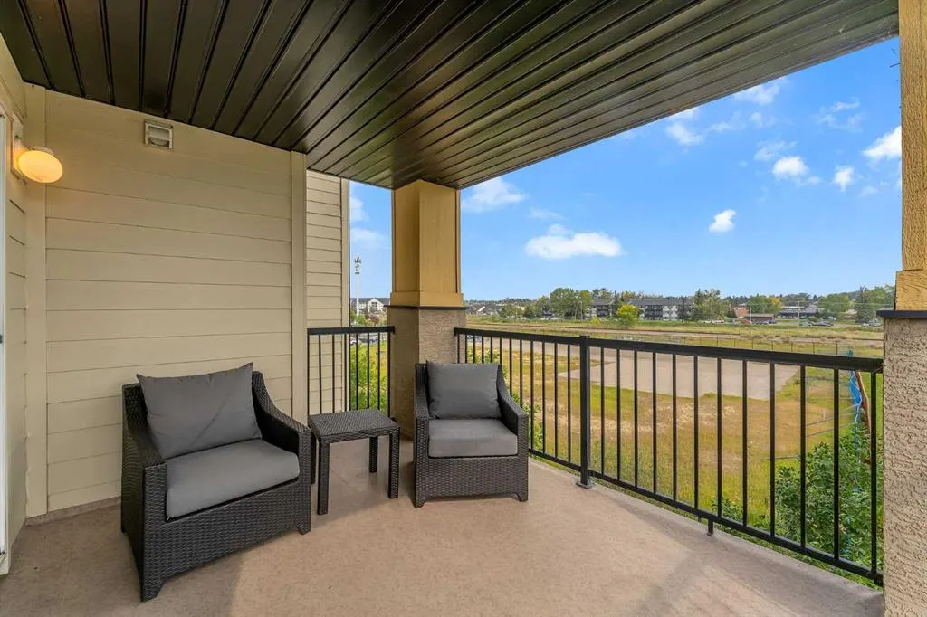 304 Mackenzie Way SW, #8328