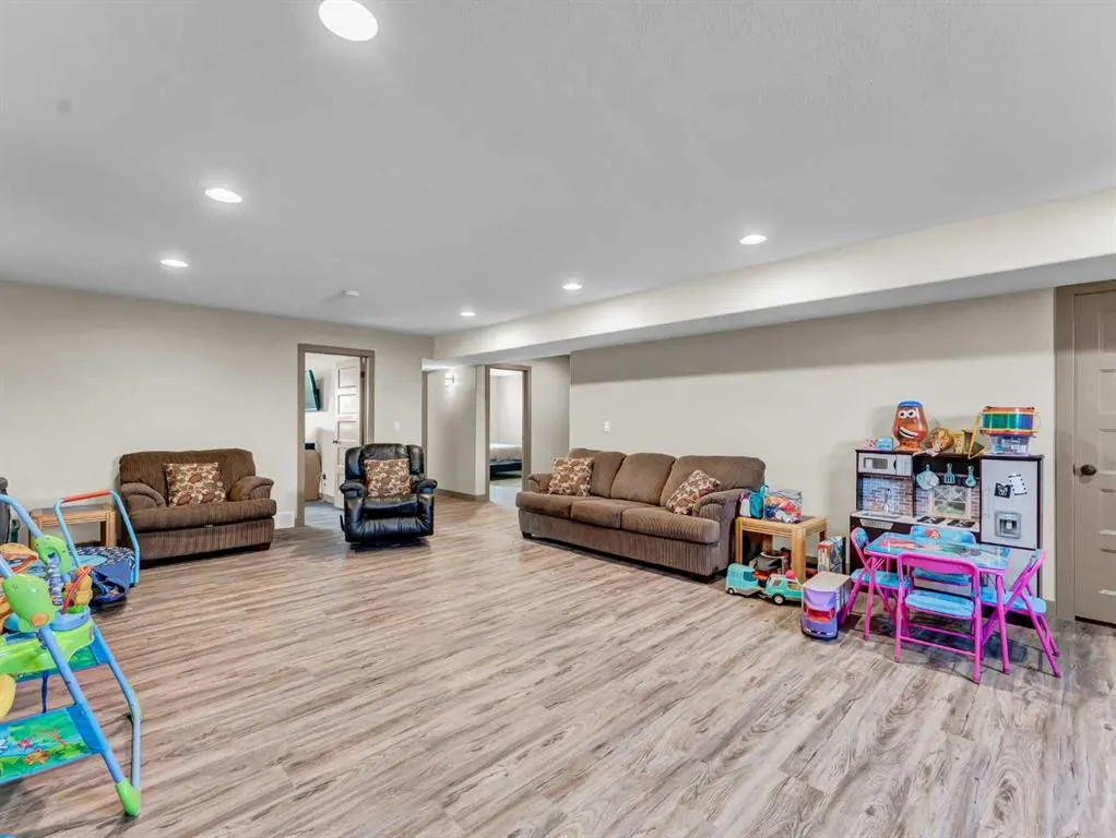 12320 Range Road 72, #6