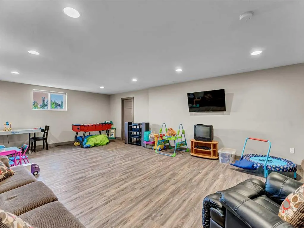12320 Range Road 72, #6