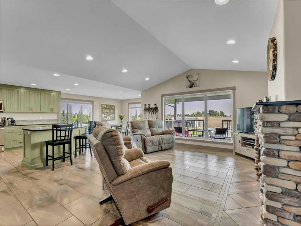 12320 Range Road 72, #6
