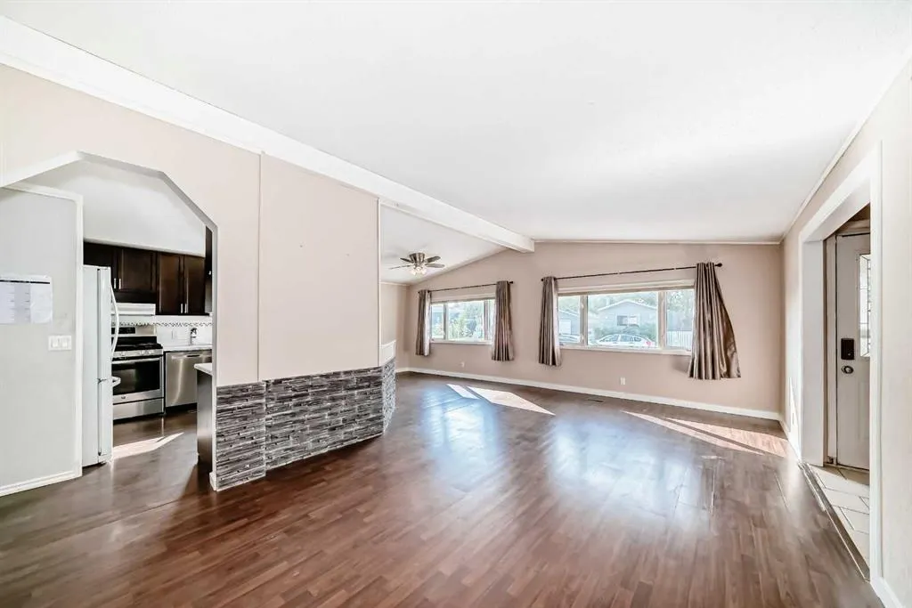 842 Briarwood Road