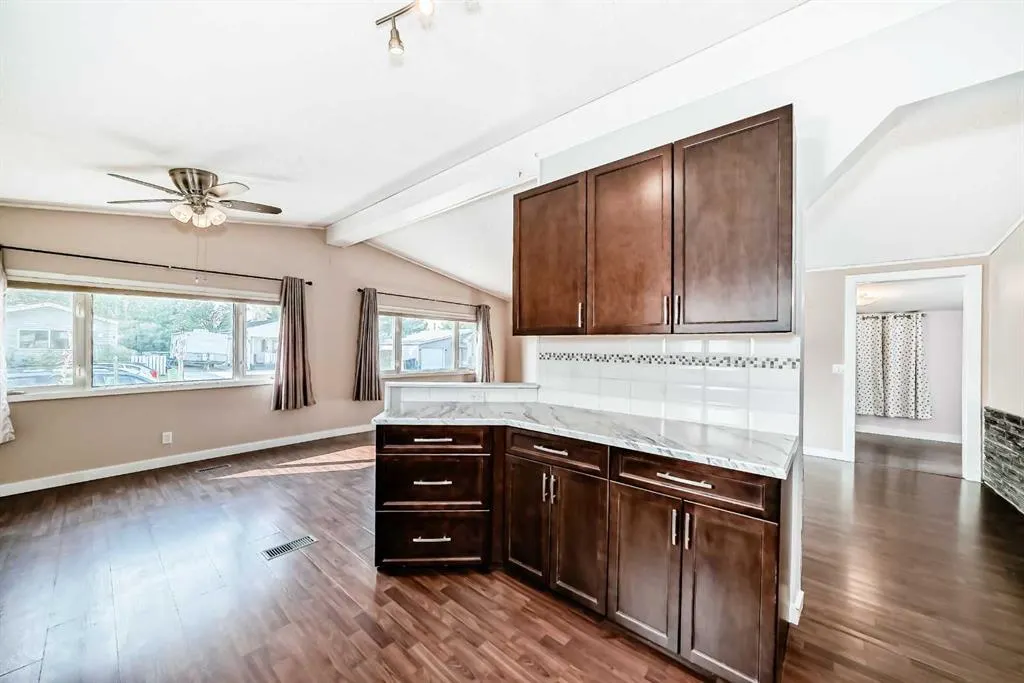 842 Briarwood Road