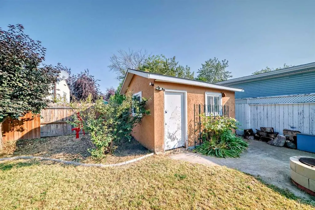 842 Briarwood Road