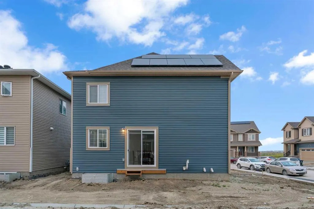 124 Cityside Crescent NE