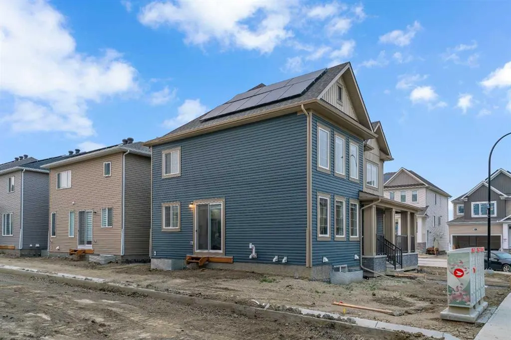 124 Cityside Crescent NE