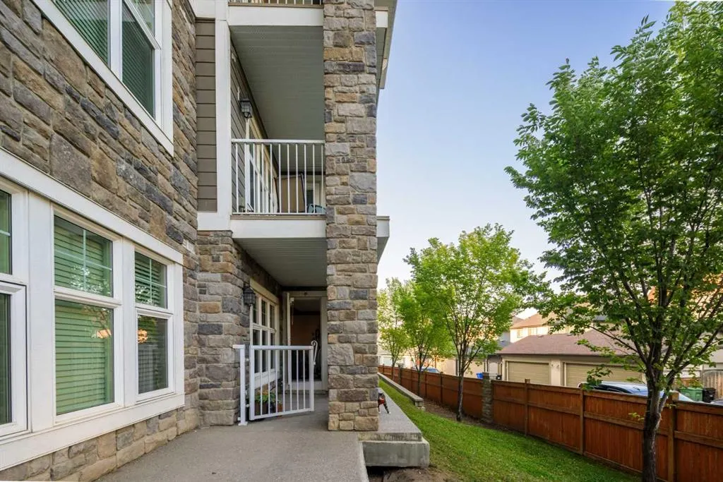 11 Mahogany Row SE, #2105