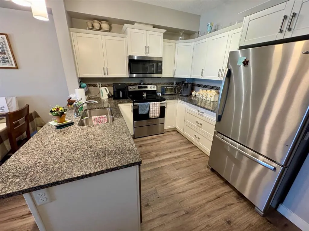 173 Fairmont Boulevard S, #306