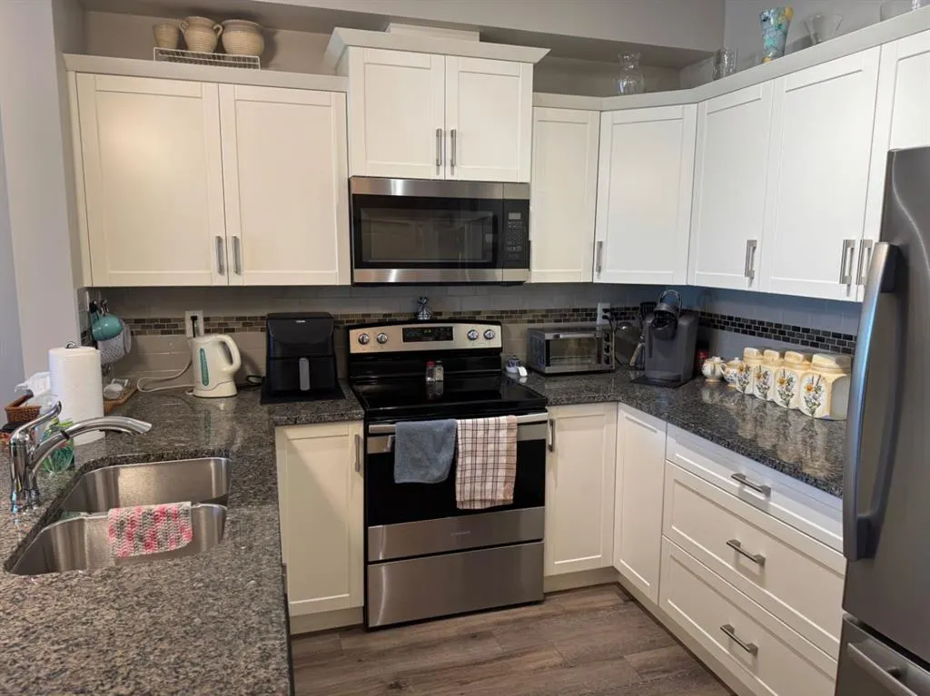 173 Fairmont Boulevard S, #306