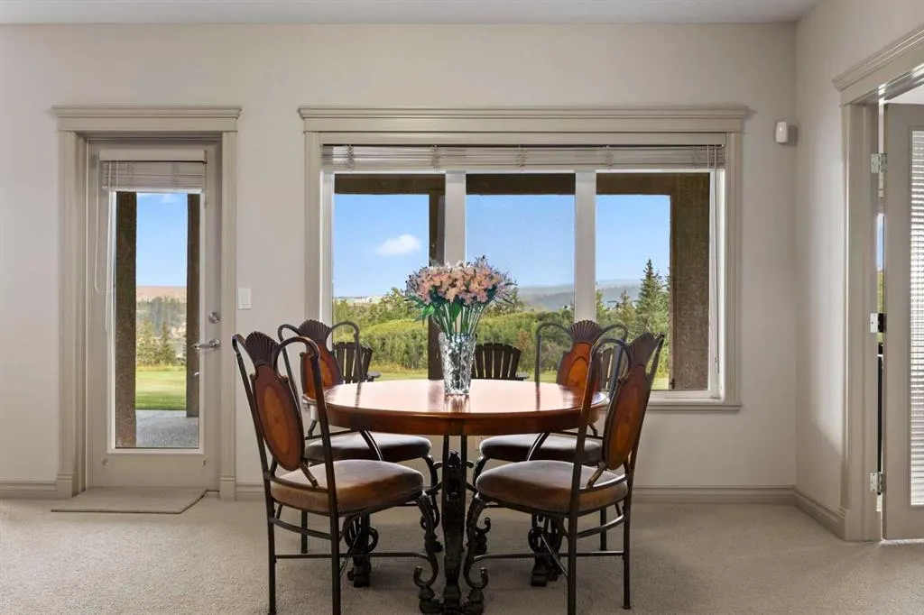 435 Rodeo Ridge