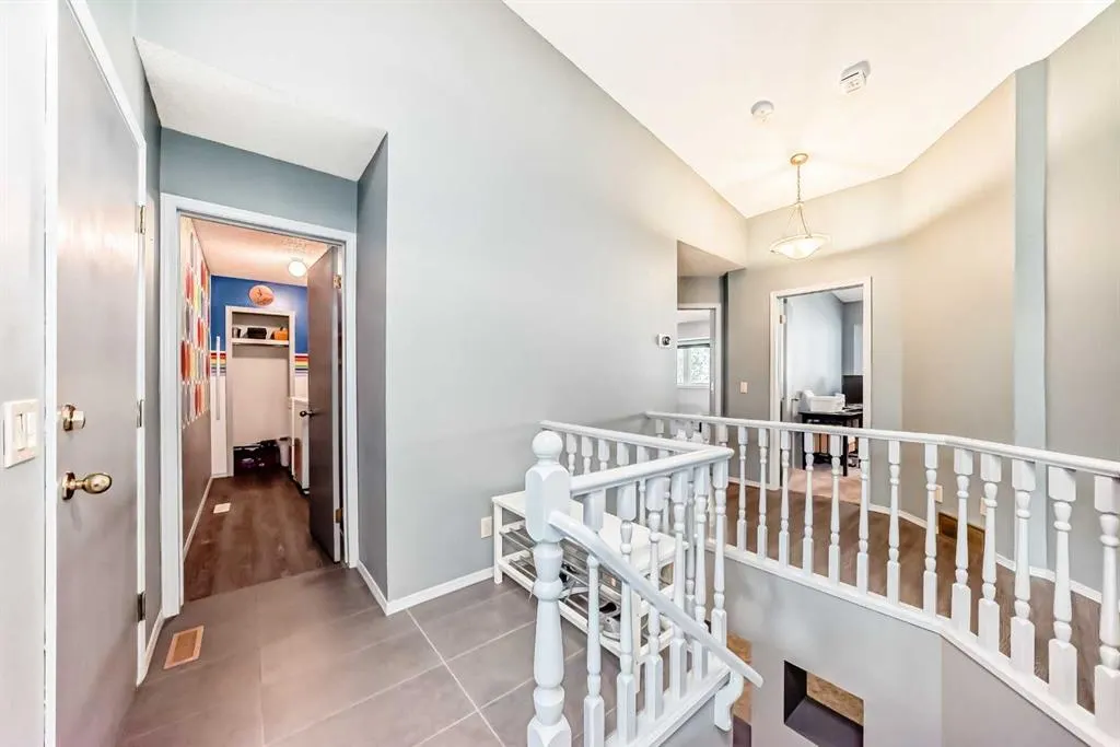 44 Gladstone Gardens SW