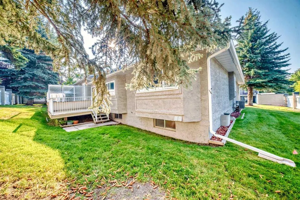 44 Gladstone Gardens SW