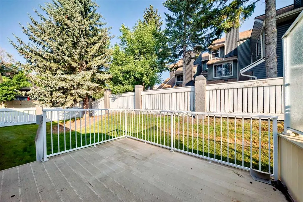 44 Gladstone Gardens SW