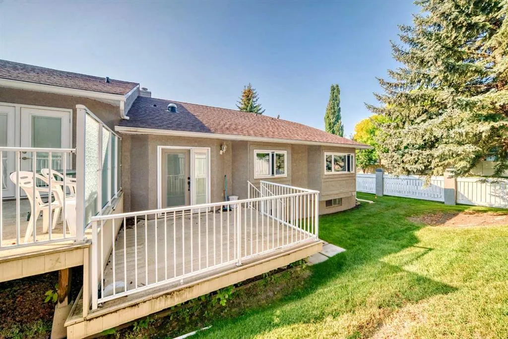 44 Gladstone Gardens SW