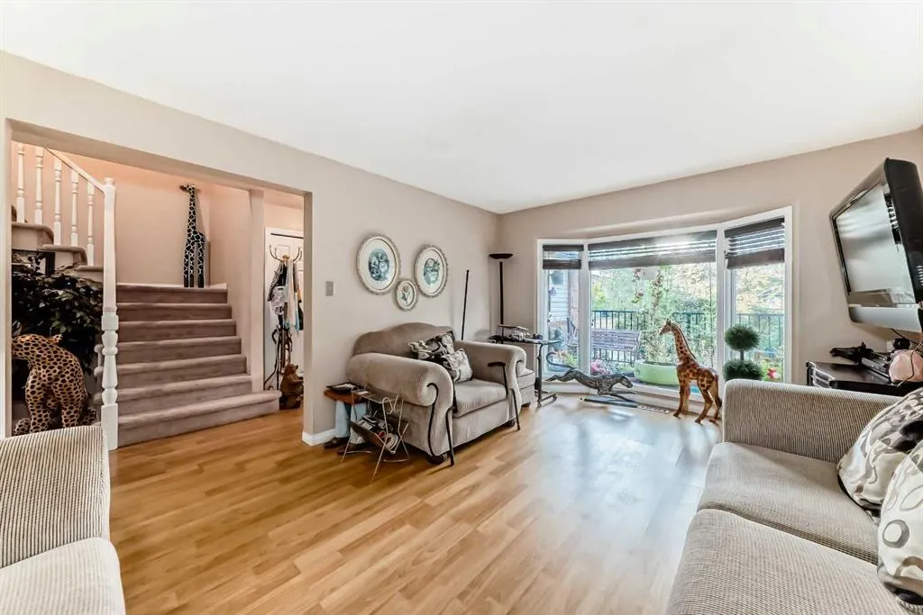 983 Woodbine Boulevard SW