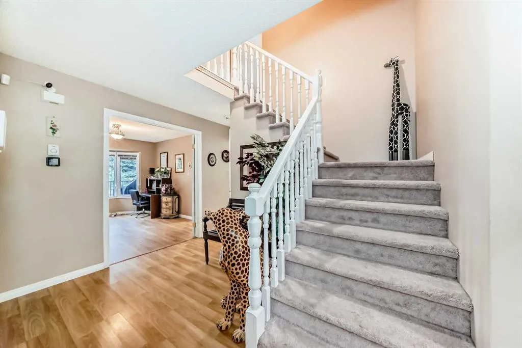 983 Woodbine Boulevard SW