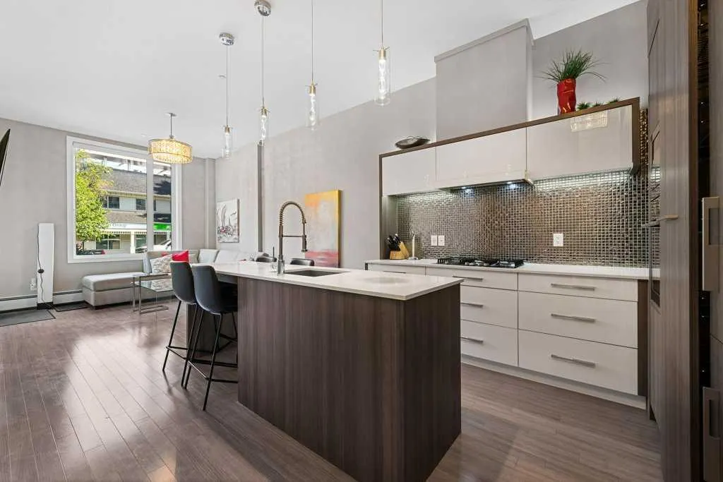 119 19 Street NW, #105