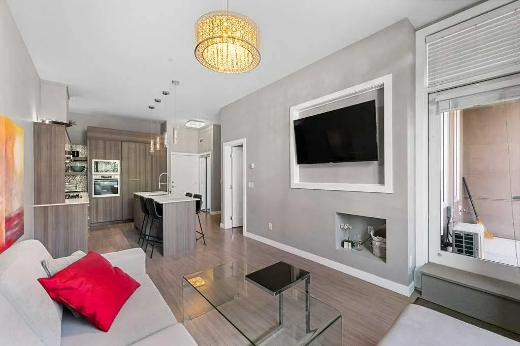 119 19 Street NW, #105