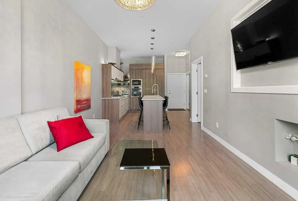 119 19 Street NW, #105