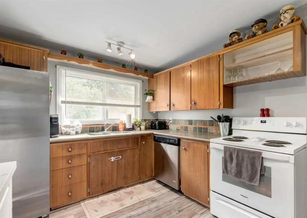 70 Allandale Close SE