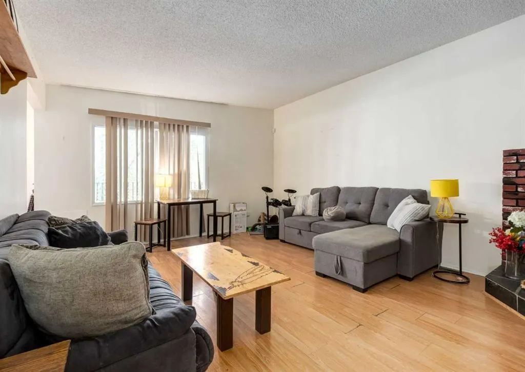 70 Allandale Close SE