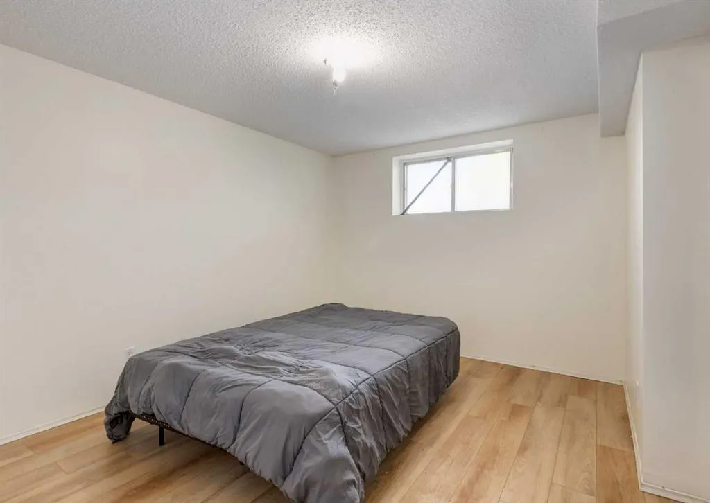 70 Allandale Close SE