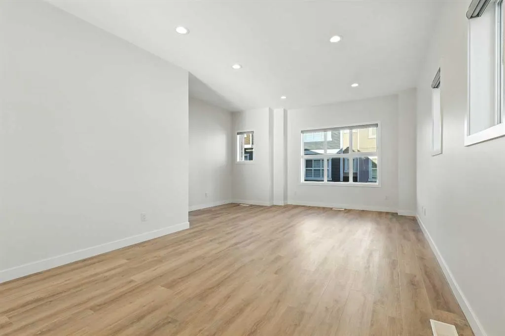 355 Nolancrest Heights NW, #1401