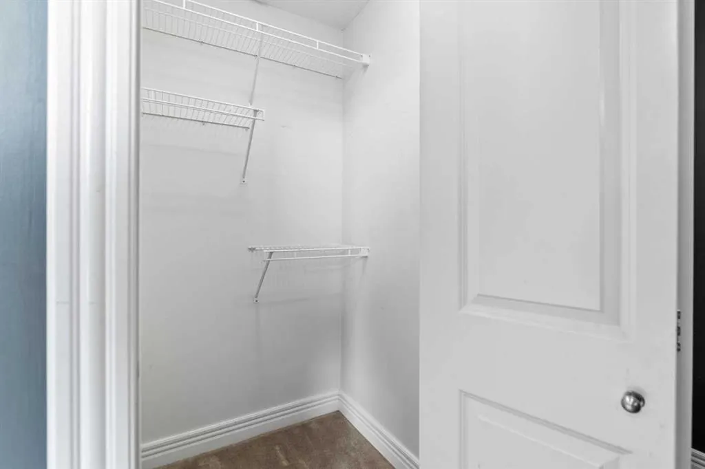 55 Spruce Place SW, #407