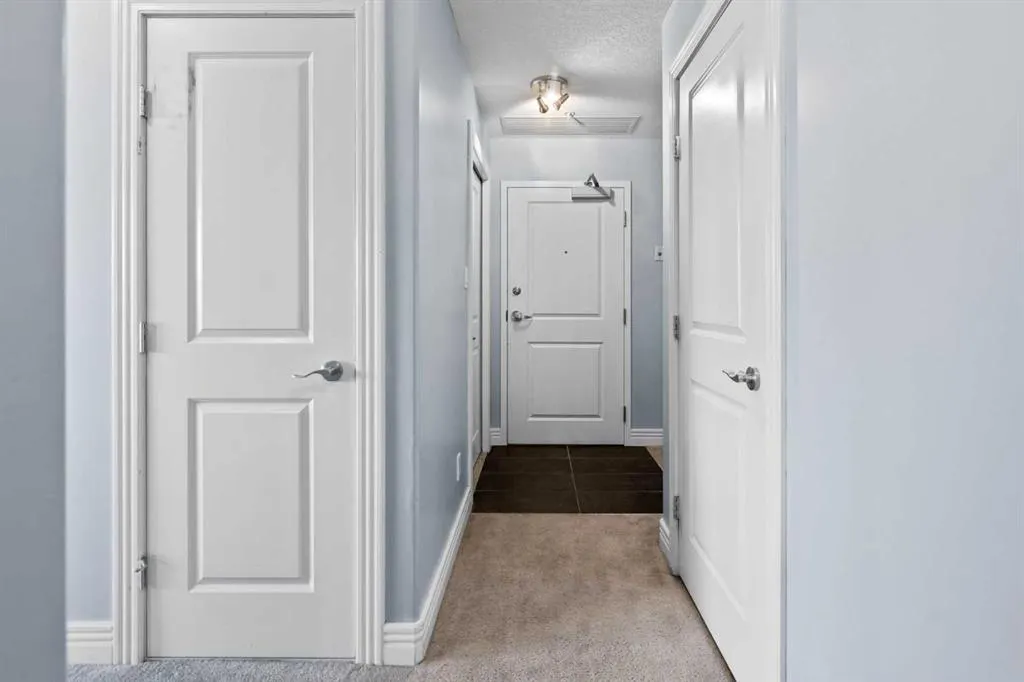 55 Spruce Place SW, #407