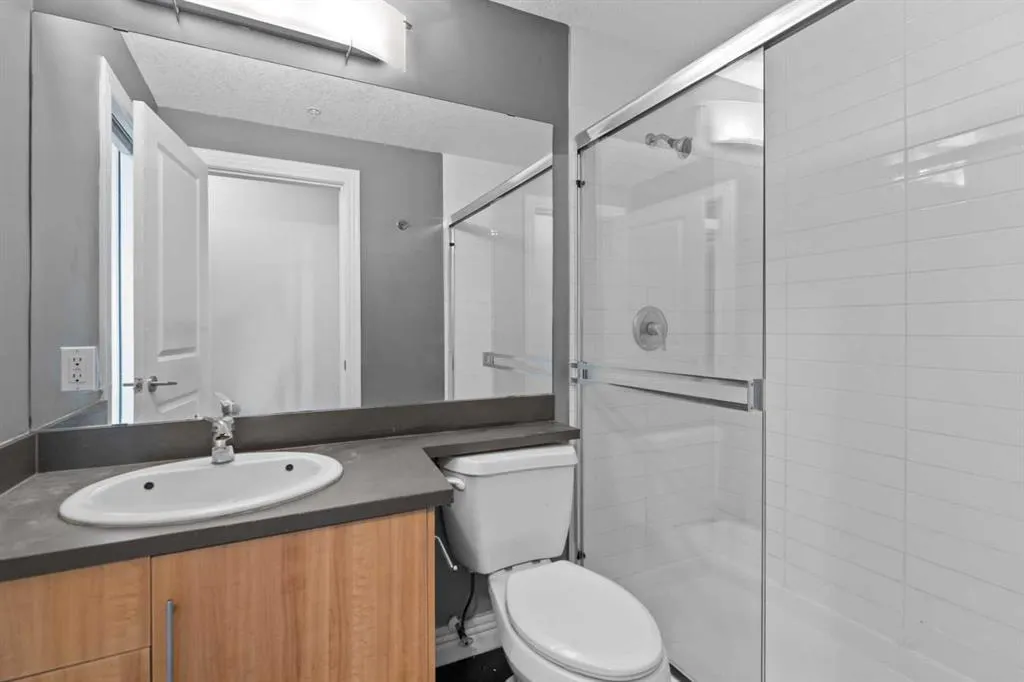 55 Spruce Place SW, #407