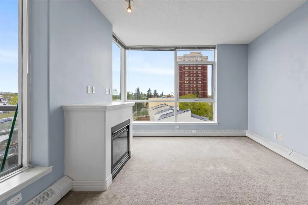 55 Spruce Place SW, #407