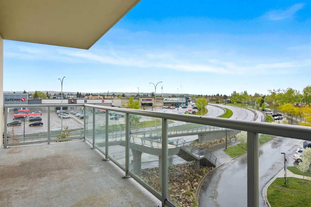55 Spruce Place SW, #407