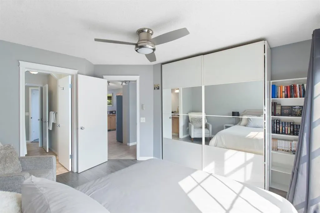 96 Prestwick Heights SE