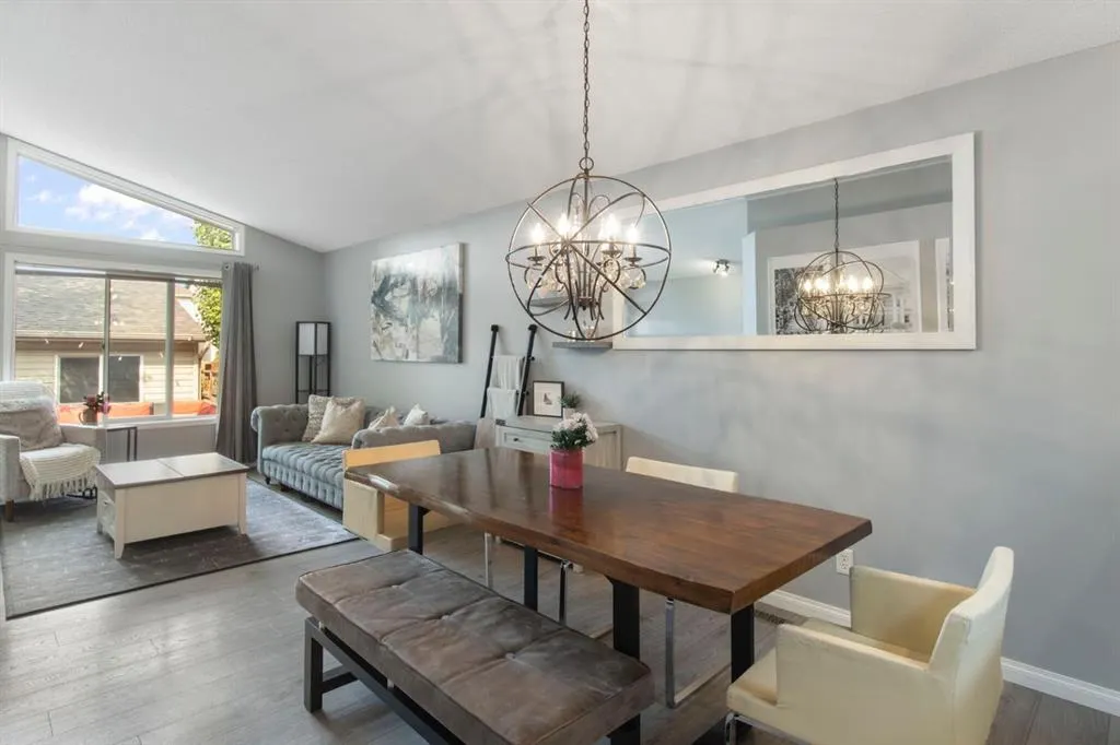 96 Prestwick Heights SE