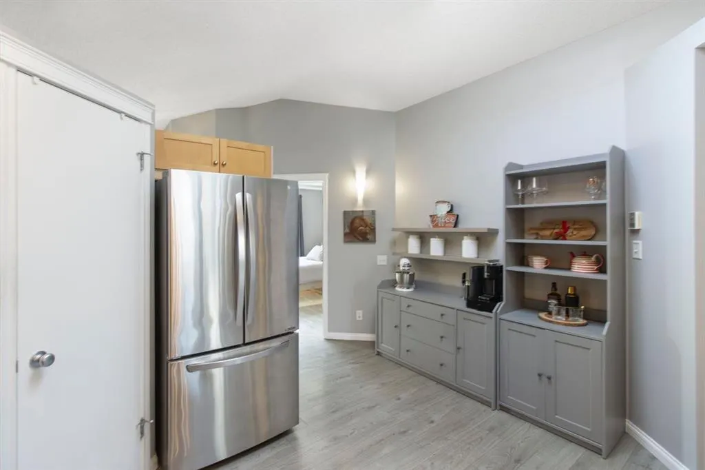 96 Prestwick Heights SE