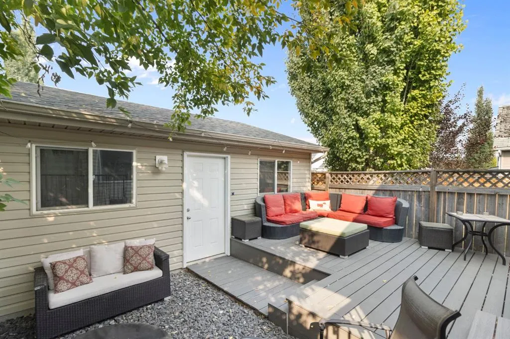 96 Prestwick Heights SE