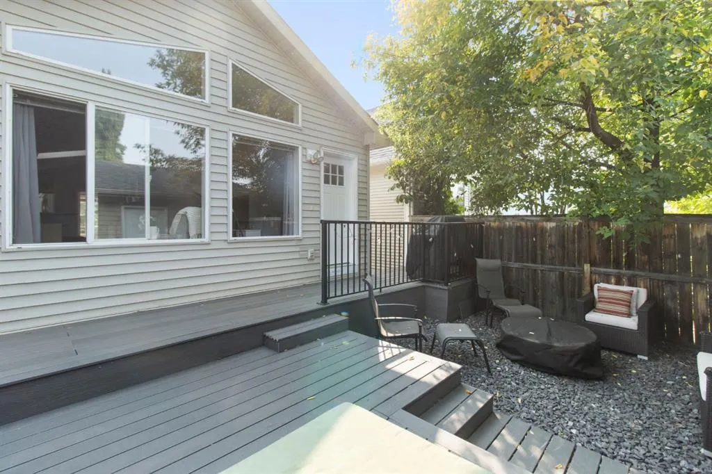 96 Prestwick Heights SE